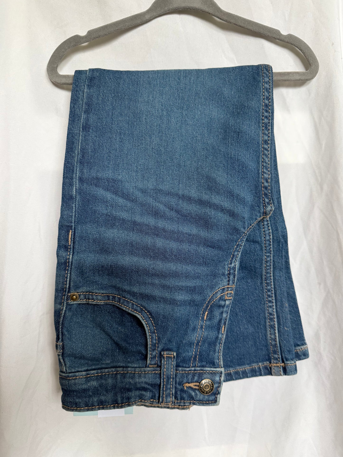 Relaxed Straight Jean